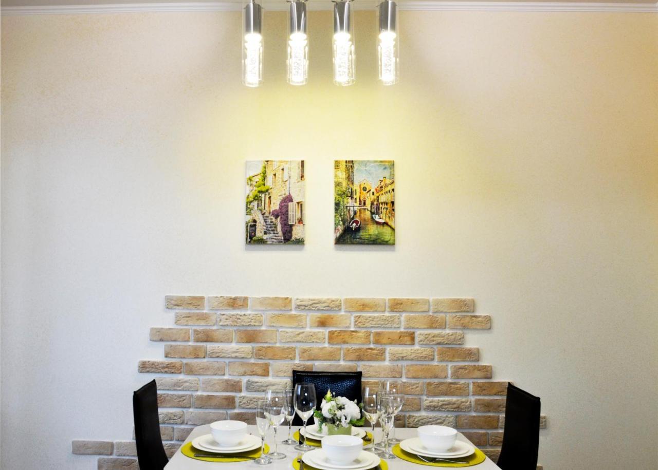 Comfort Apartments - Beautiful Suite By The Park Grodno Exteriör bild